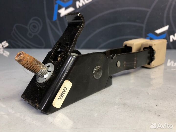 Замок ремня безопасности Lincoln Navigator U228