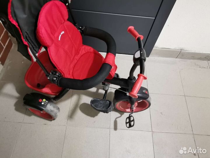 Трехколесный велосипед