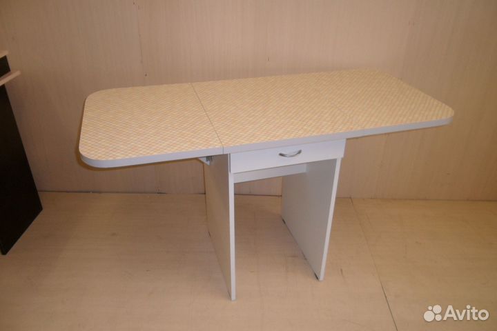 Кухонный стол раскладной