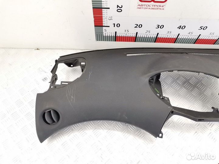 Торпедо (панель передняя) для Toyota Yaris 1