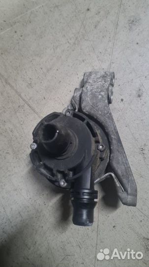 Дополнительная помпа Mercedes-Benz E-Class W213