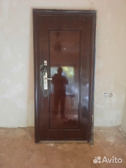 Металлическая дверь бу