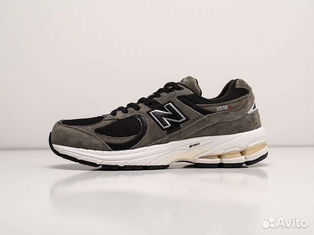 Кроссовки New Balance 2002r