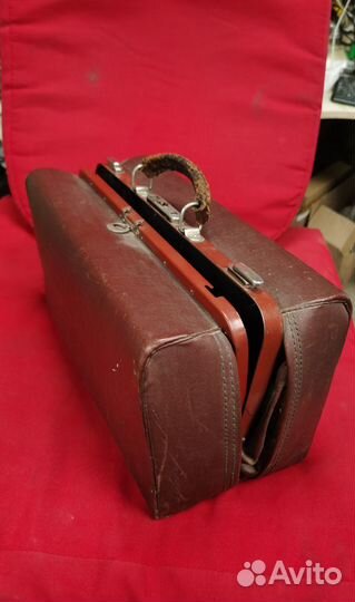 Чемодан, радикюль, саквояж, сумка