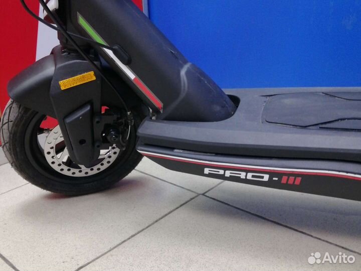 Электросамокат Ducati pro 3