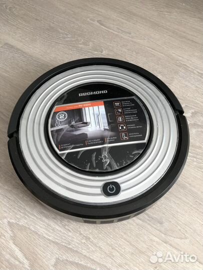 Робот пылесос redmond rv r300