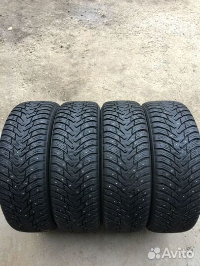 Nokian Tyres Hakkapeliitta 8 SUV 215/65 R17