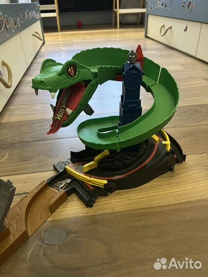 Горка hot wheels
