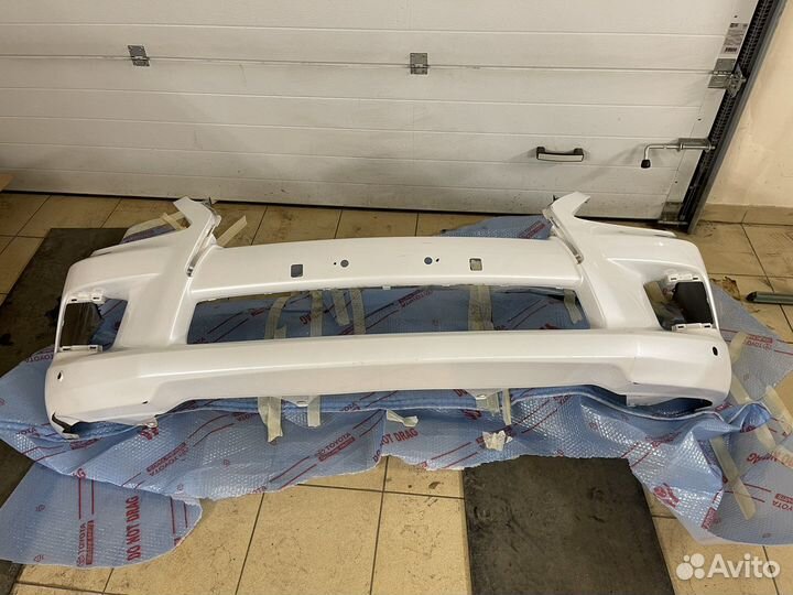 Передний бампер Lexus Lx 570