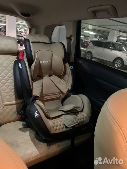 Детское автокресло Olsson Voyager с isofix