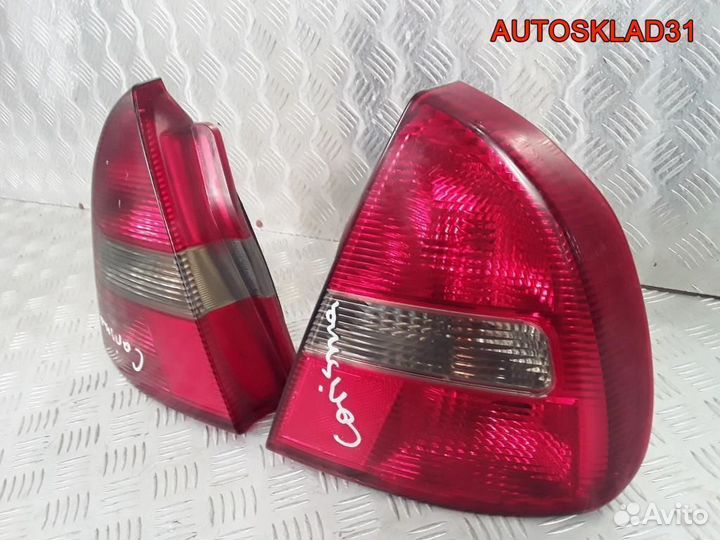 Фонарь задний наружный Mitsubishi Carisma MR485469