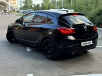 Opel Astra 1.4 MT, 2011, 225 000 км, с пробегом, цена 650 000 руб.