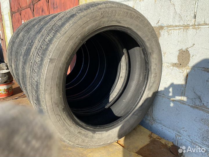 Bridgestone Dueler A/T 661 245/55 R19