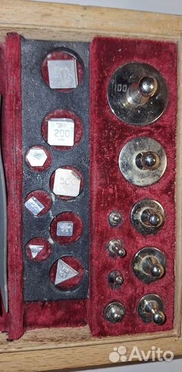 Набор гирек (разновесов) для весов. СССР