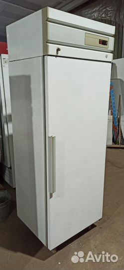 Холодильный шкаф