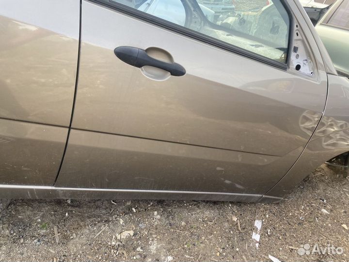 Дверь передняя правая в сборе Ford focus 1 zx4
