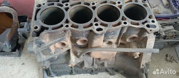 Блок Ниссан Санни 1.5