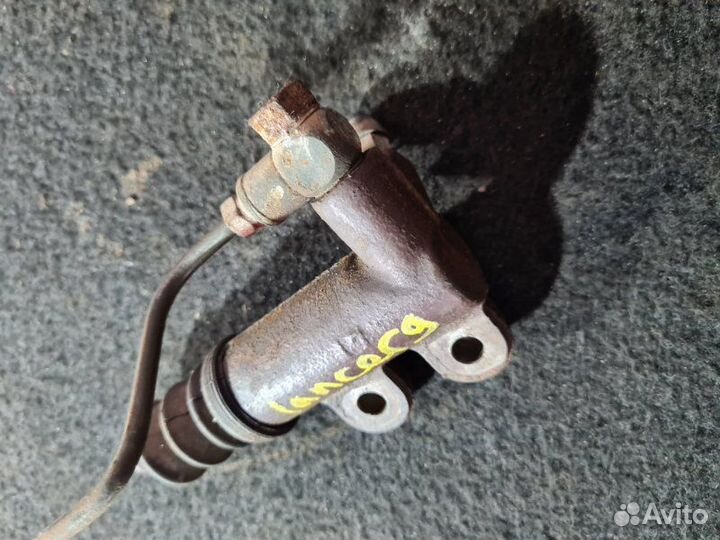 Рабочий цилиндр сцепления Mitsubishi Lancer 9 4G18