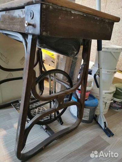 Швейная машина станина