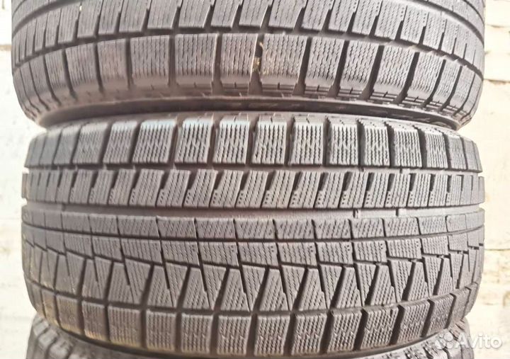 Bridgestone Blizzak Revo GZ 225/50 R17 97V
