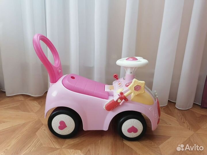 Машинка-каталка Kiddieland