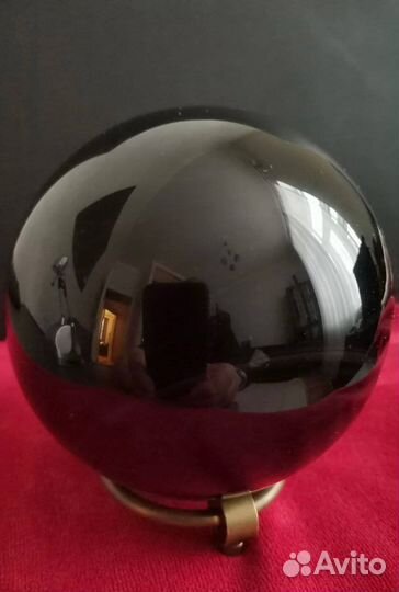 Чёрный магический шар из обсидиана