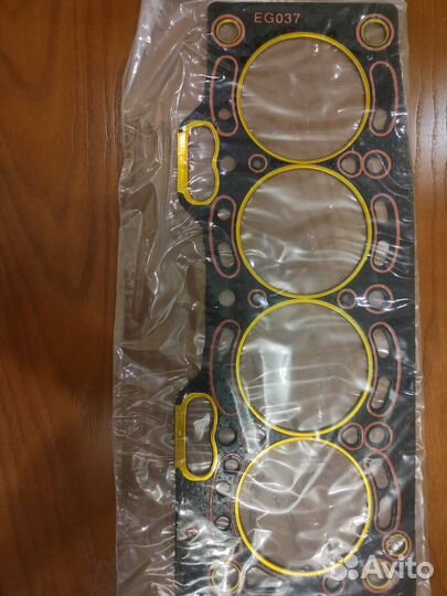 Комплект прокладок eristic EF0370 toyota Corolla 2