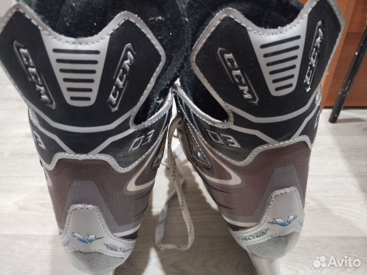 Коньки CCM Vector 03