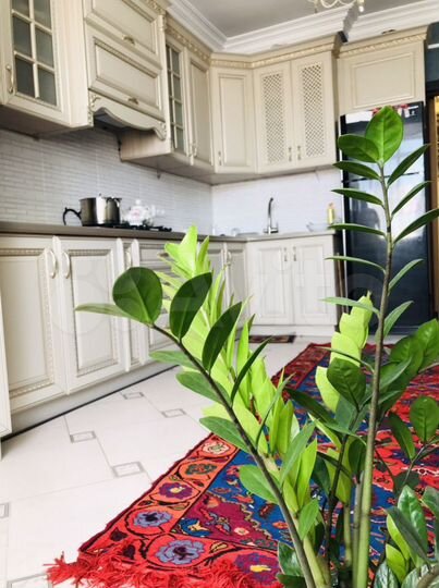 2-к. квартира, 72 м², 9/10 эт.