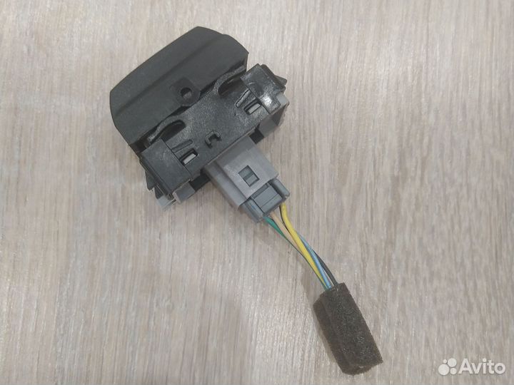 Кнопка круиз контроль renault fluence/Megan 3