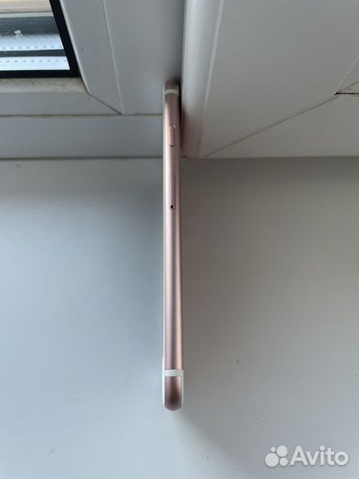 iPhone 6S, 64 ГБ