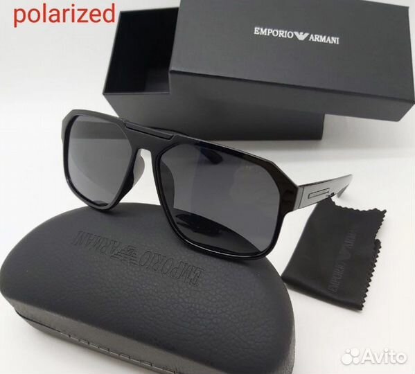 Солнцезащитные очки emporio armani