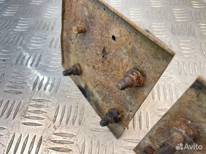 Кронштейн усилителя бампера задний Chevrolet