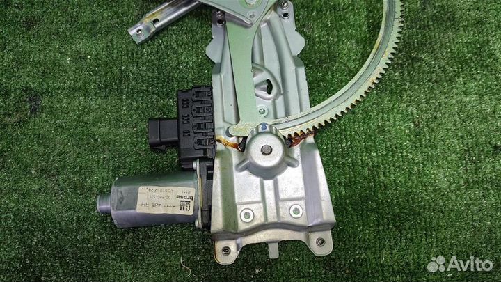 Стеклоподъемник передний правый Opel astra H 2010