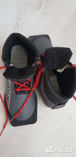 Лыжные ботинки 32 Larsen