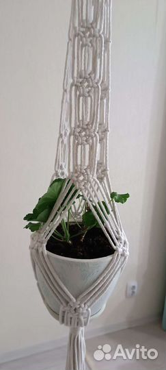 Кашпо для цветов подвесное