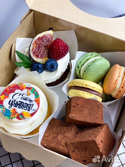 Пирожные на день учителя