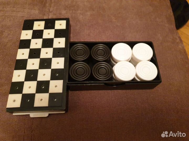 Шашки и шахматы дорожные