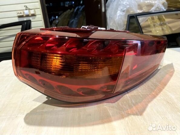 Фонарь в крыло левый новый Infiniti FX/QX70 (S51)
