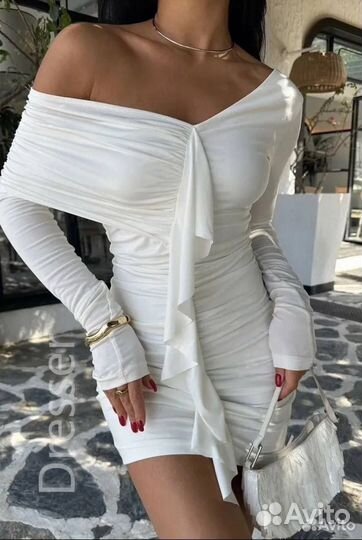 Платье черное