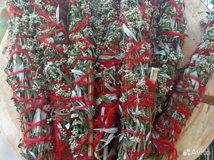 Свечи с травами для очистки дома