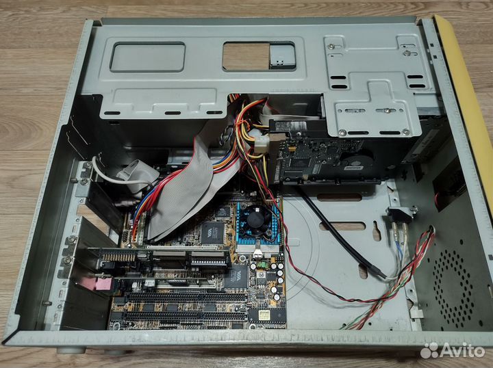 Retro PC Pentium-200mmx, 16RAM, 32GB, Win95