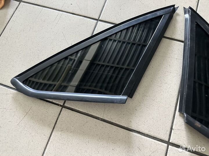 Форточка левая/правая Форд Фокус 3 Focus 3