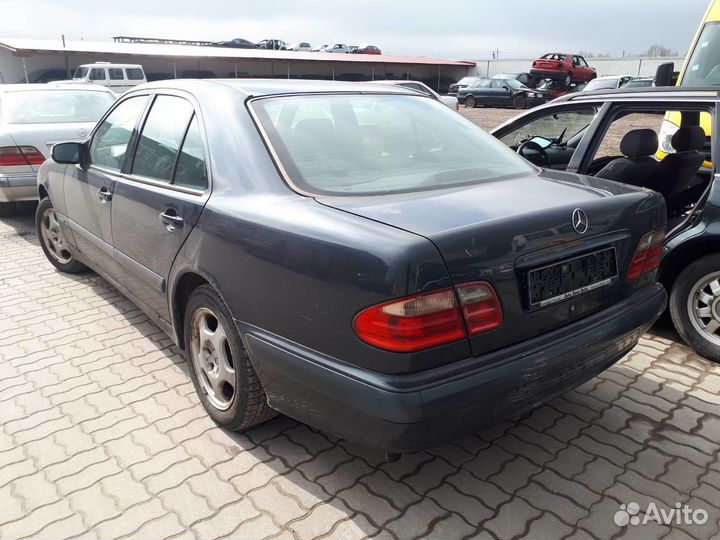 Запчасти Mercedes W210 Мерседес 210 2,2CDI 01г