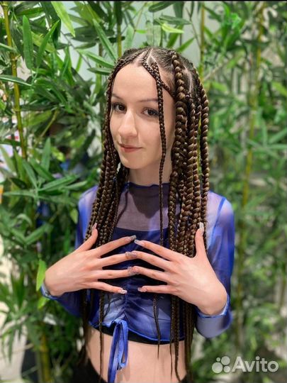 Модель на косы