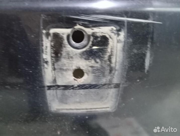 Дверь задняя багажная задняя Cadillac Escalade