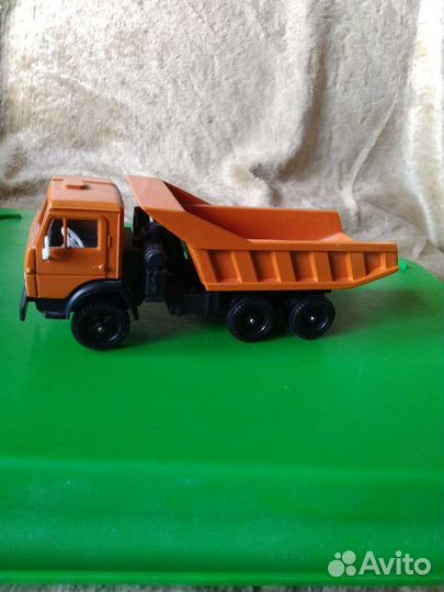 Модель 1:43 камаз 5511