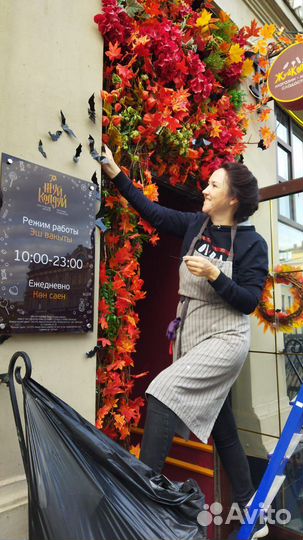 Искусственное дерево, оформление витрин и входа