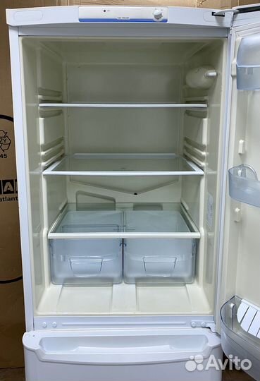 Холодильник Indesit