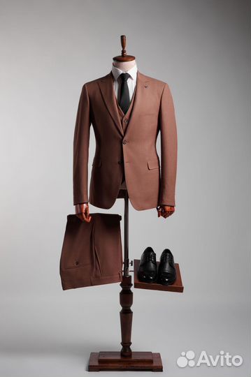 Мужской костюм